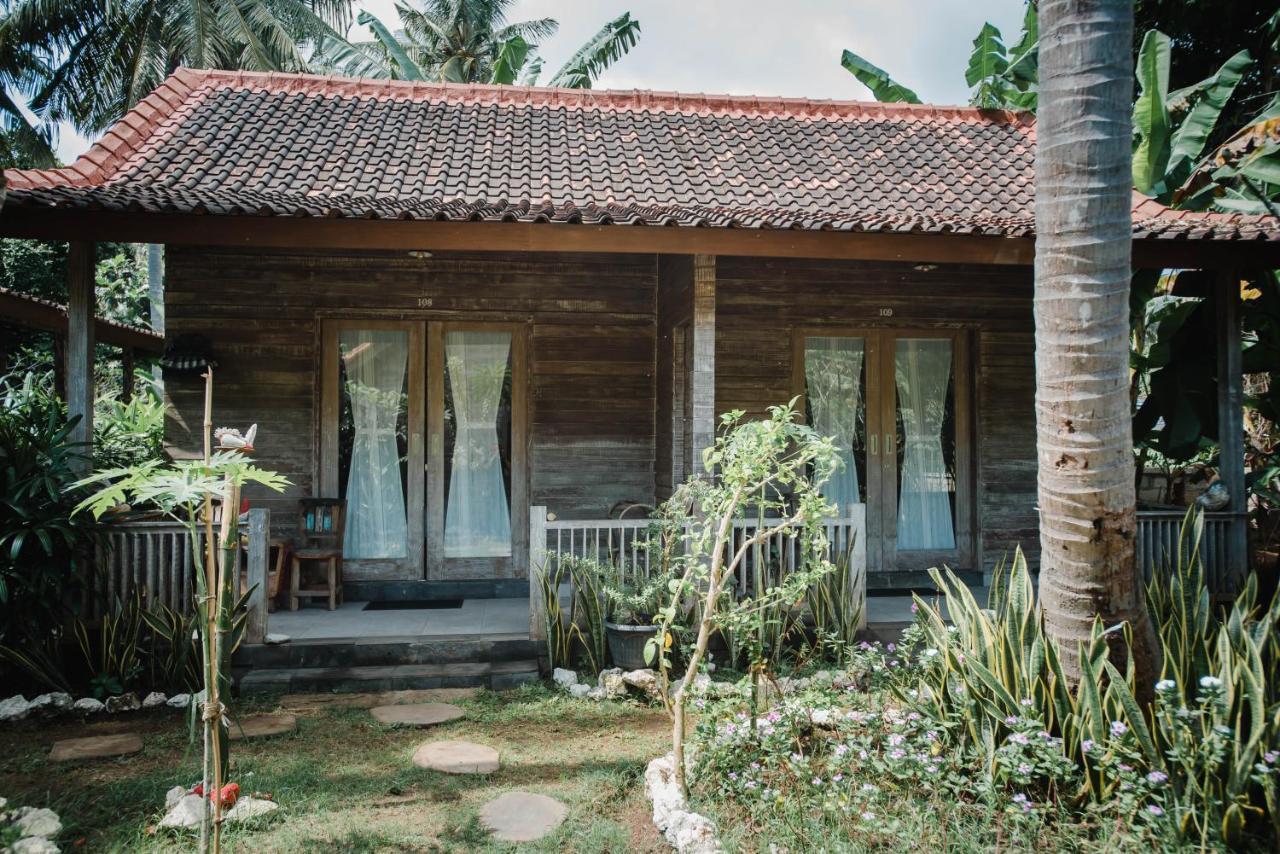 Acala Hostel & Reef Bar Toyapakeh Exteriér fotografie